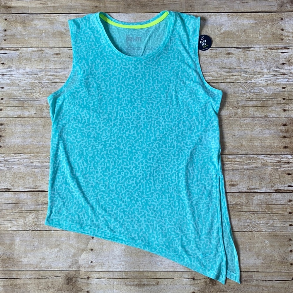 NWT Nike Leopard Burnout Active Club Tee Size S/M